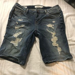 Torrid Size 14 Boyfriend Jean Shorts